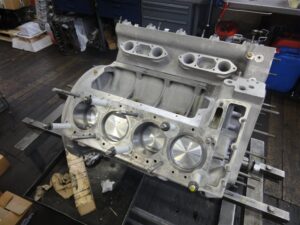 aston-martin-v8-02 Aston Martin V8