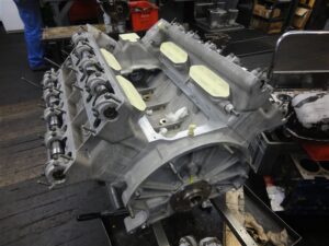 aston-martin-v8-04 Aston Martin V8